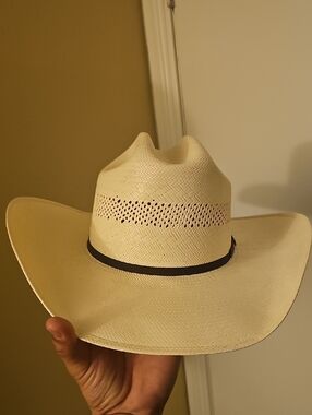 Tecovas Cream Straw Cowboy Hat
